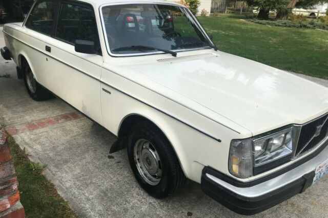 1981 Volvo 240 - photo 2