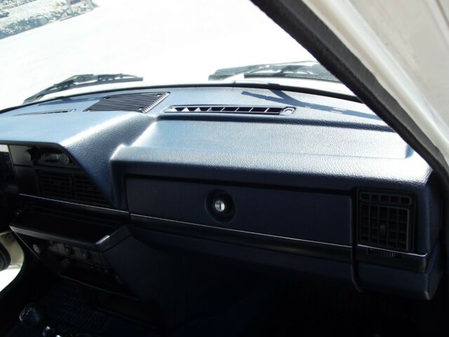 1981 Volvo 240 - photo 9