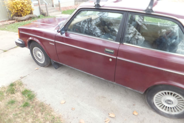 1981 Volvo 240 242DL - photo 2