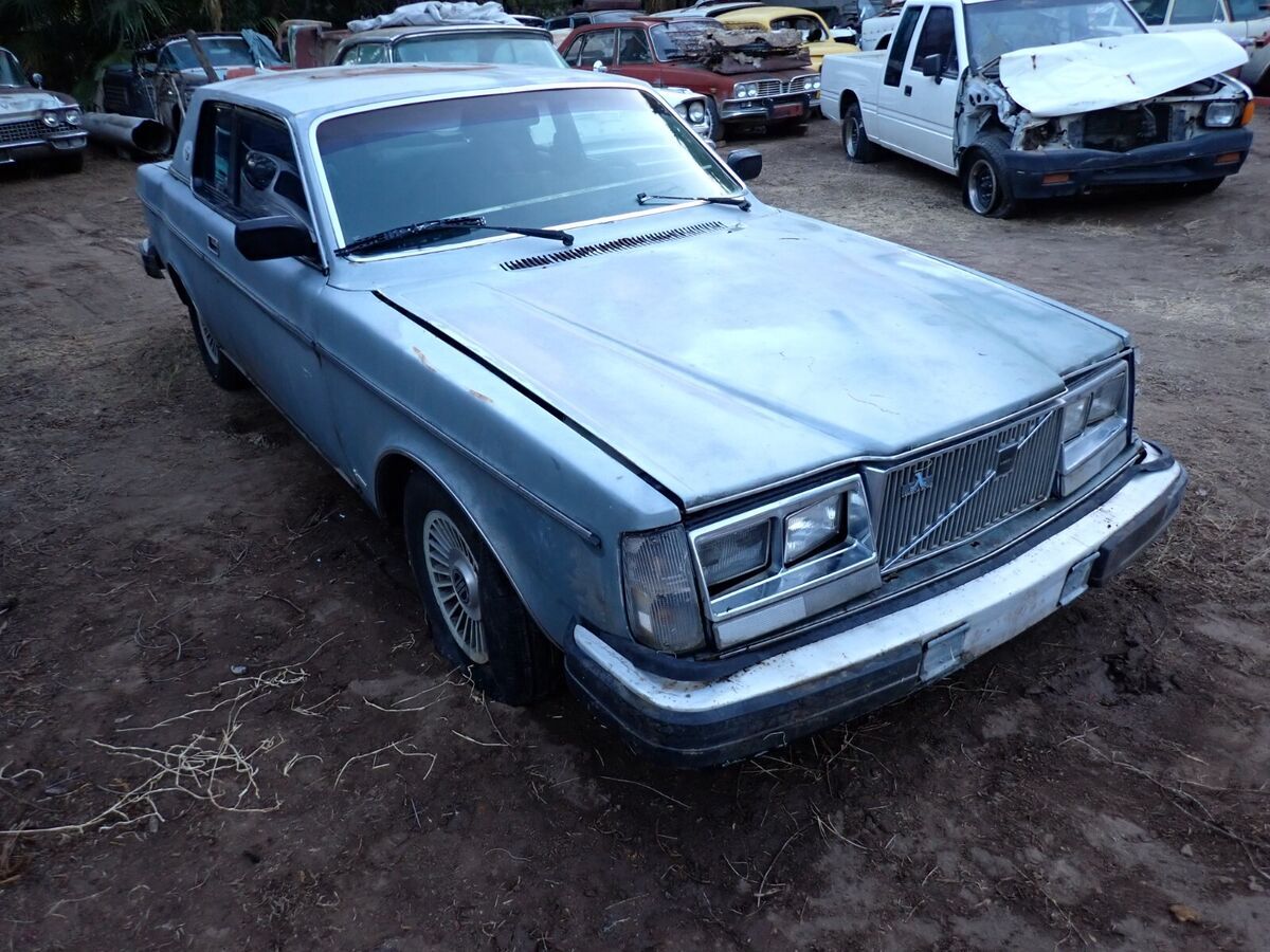 1981 Volvo 262C - photo 2