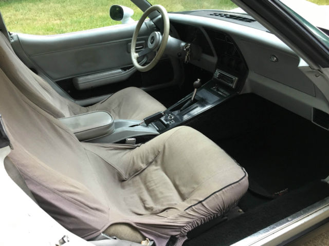 1981 Chevrolet Corvette - photo 13