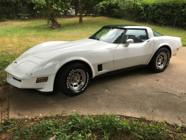 1981 Chevrolet Corvette - photo 4