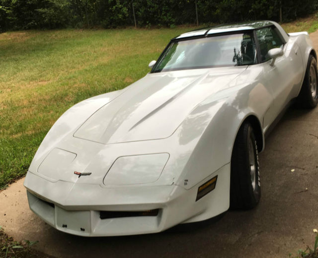 1981 Chevrolet Corvette - photo 6