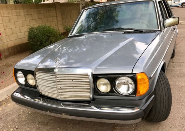 1981 Mercedes-Benz 240 D -- - photo 8