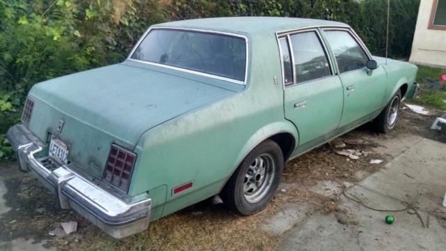 1982 Oldsmobile Cutlass CUSTOM CRUISER - photo 2