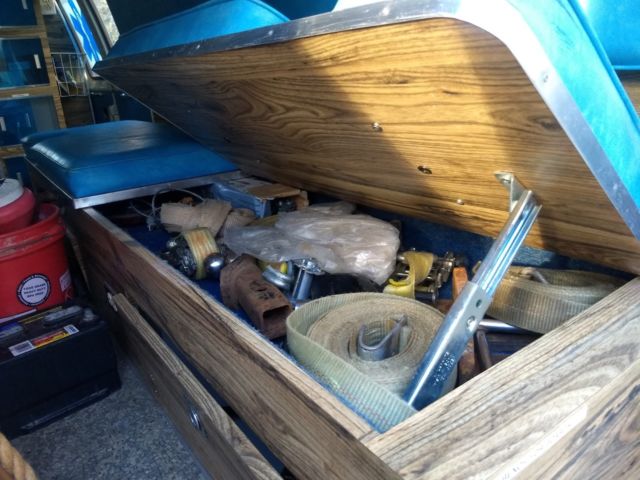 1982 Ford E-Series Van XL - photo 9