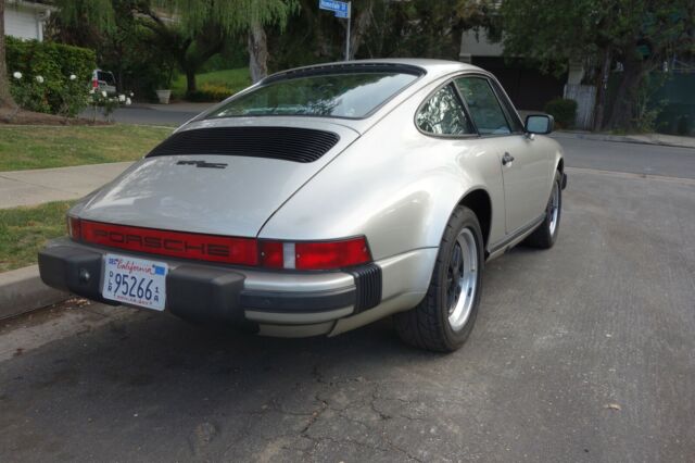 1982 Porsche 911 SC Coupe - photo 12