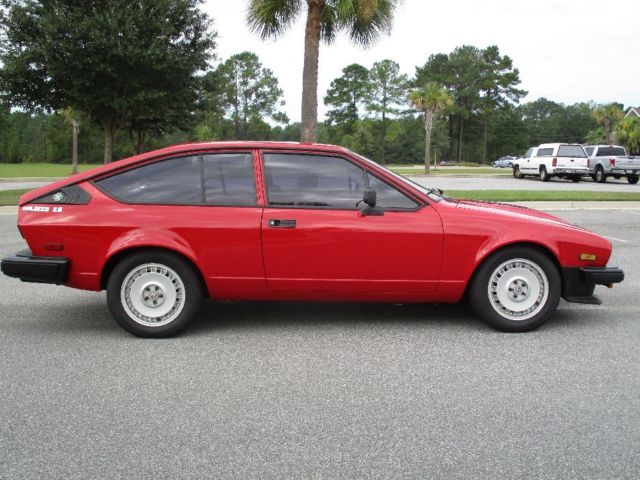 1982 Alfa Romeo Other 2.5 Coupe 2-Door - photo 6