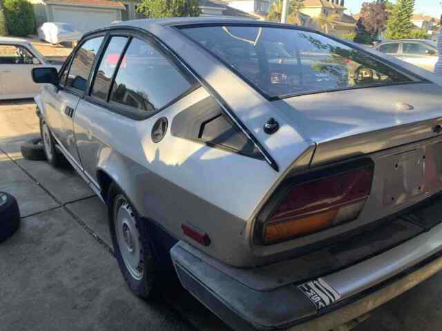 1982 Alfa Romeo GTV-6 V6 2.5 - photo 4