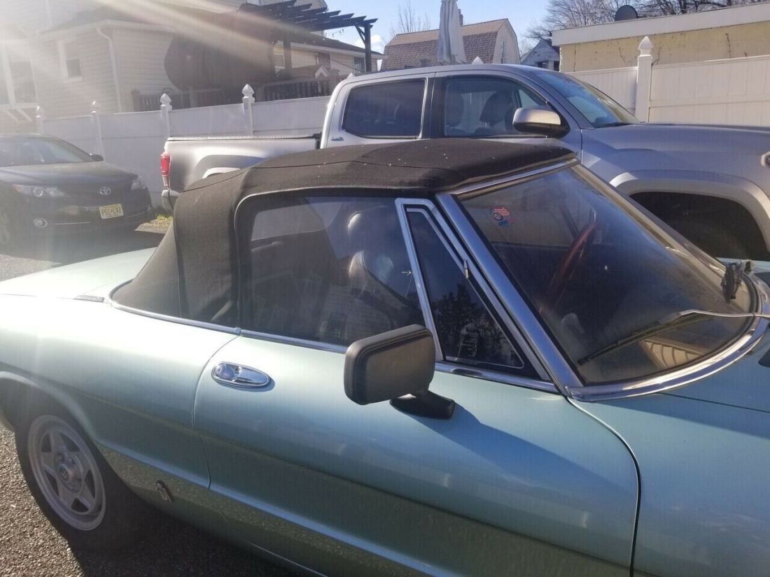 1982 Alfa Romeo Spider Veloce 2dr Convertible - photo 3