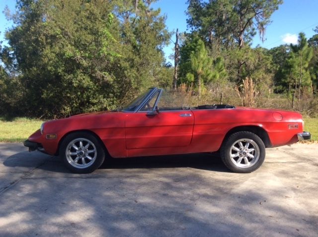 1982 Alfa Romeo Spider Veloce Convertible 2-Door - photo 4