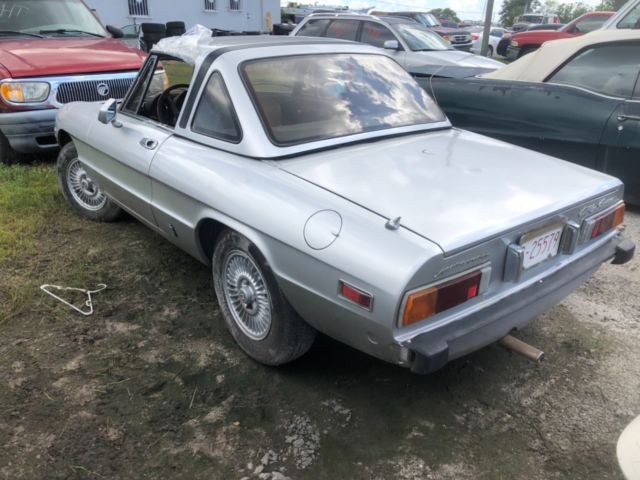 1982 Alfa Romeo Spider - photo 2