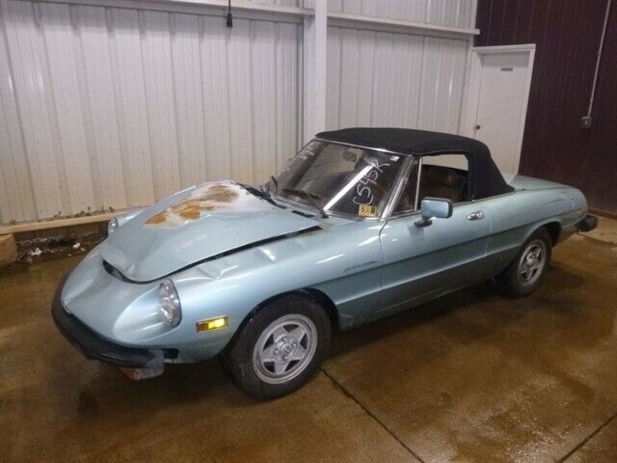 1982 Alfa Romeo Spider Veloce
