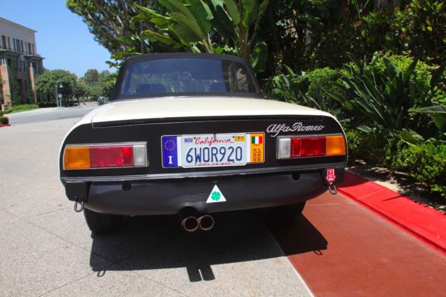 1982 Alfa Romeo Spider Has Factory Hardtop - photo 10