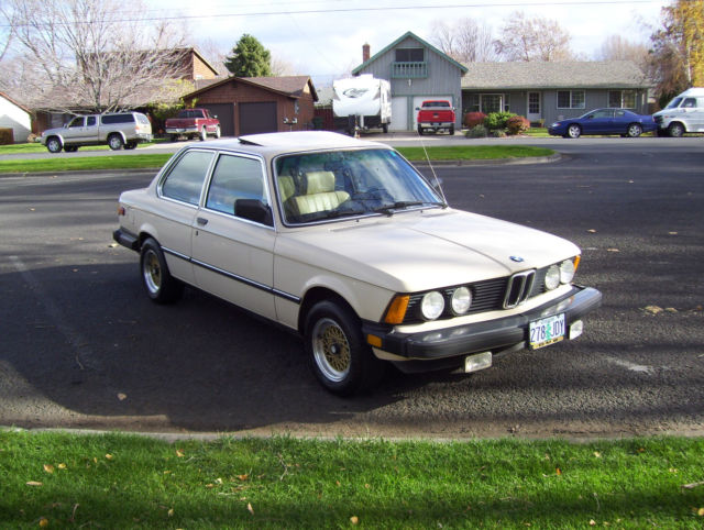 1982 BMW 320i - E21 - VERY ORIGINAL WITH LOW LOW MILES - YOU NEED TO SEE THIS!! 1982 BMW 3-Series Base Coupe 2-Door