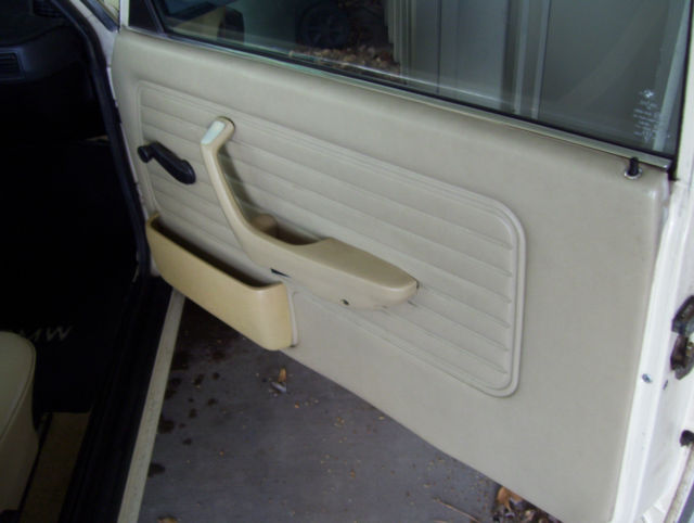 1982 BMW 3-Series Base Coupe 2-Door - photo 13