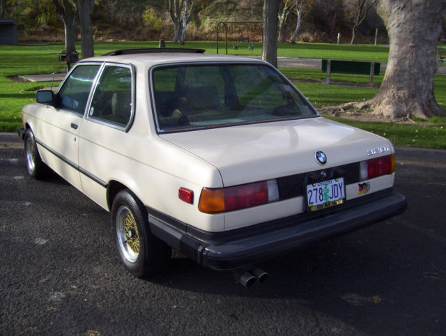1982 BMW 3-Series Base Coupe 2-Door - photo 3