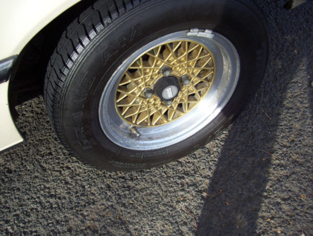 1982 BMW 3-Series Base Coupe 2-Door - photo 5