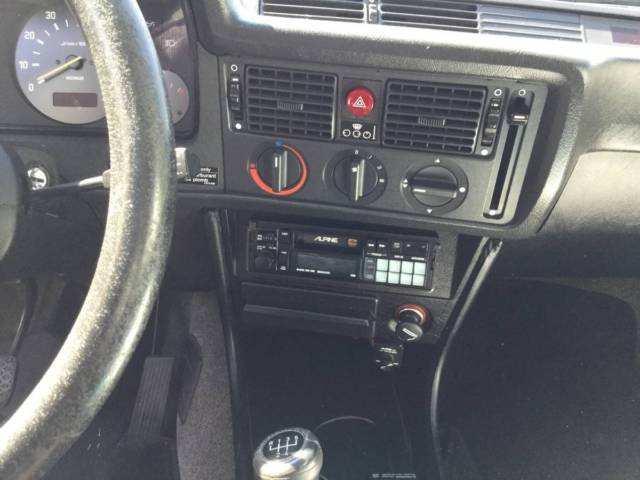1982 BMW 3-Series 320i - photo 8