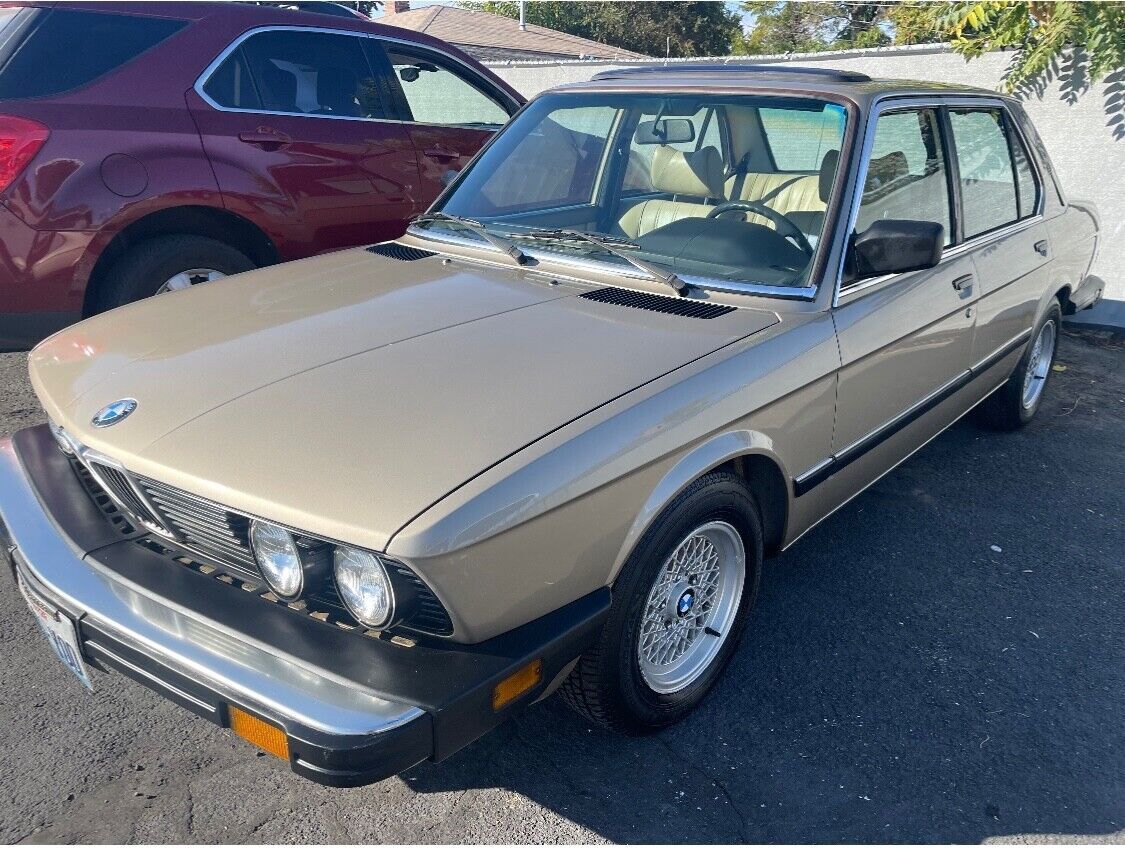 1982 BMW 5-Series - photo 9