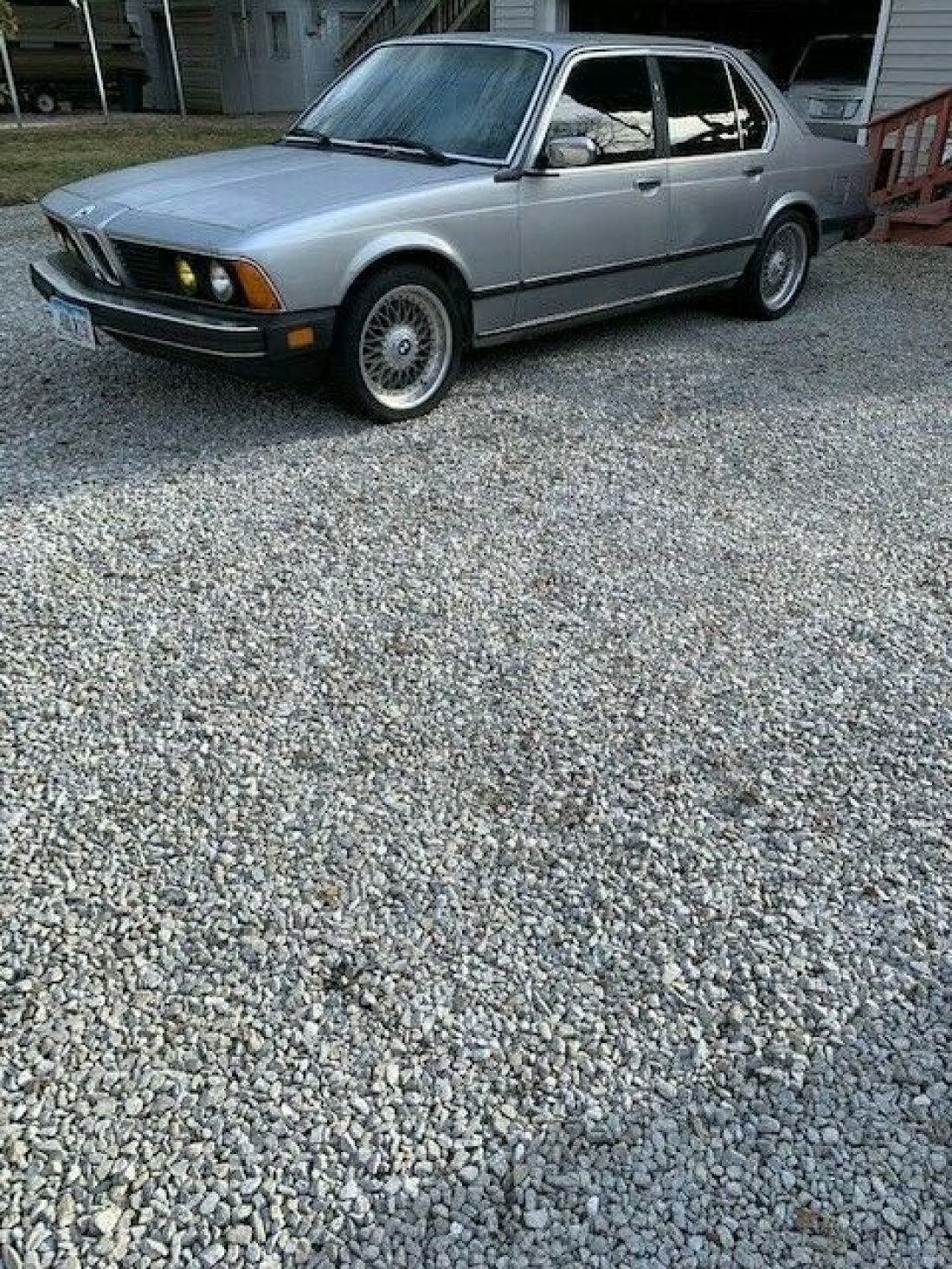 1982 BMW 7-Series 733i - photo 2