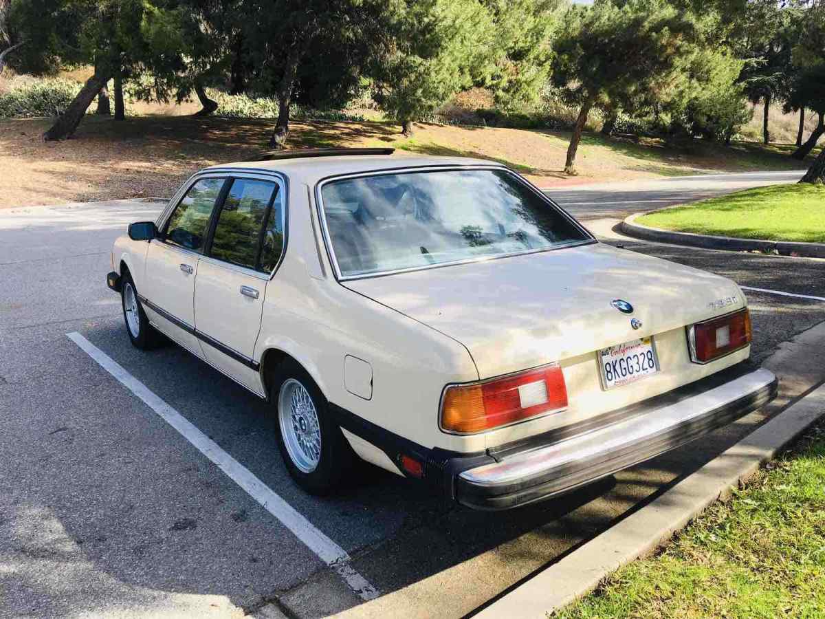 1982 BMW 733i I - photo 2