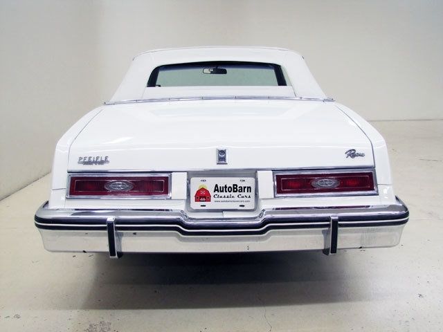 1982 Buick Riviera -- - photo 5