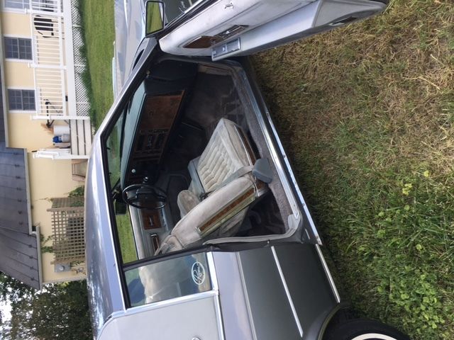 1982 Buick Riviera - photo 5