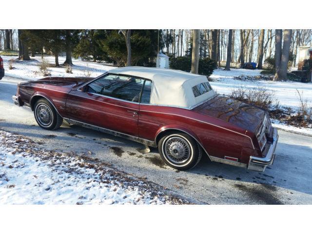 1982 Buick Riviera -- - photo 2