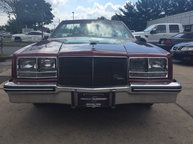 1982 Buick Riviera -- - photo 4
