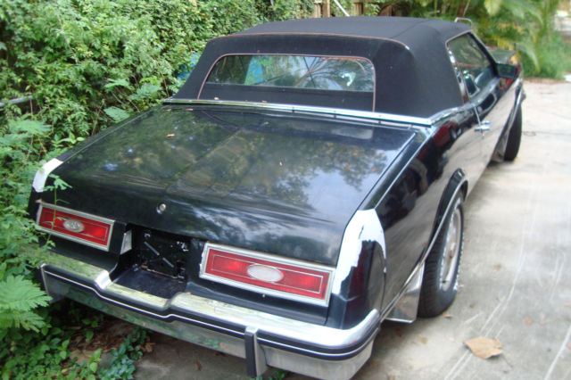1982 Buick Riviera - photo 4
