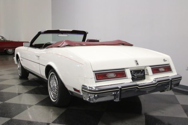 1982 Buick Riviera -- - photo 11