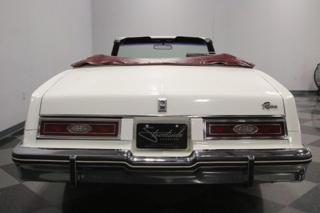1982 Buick Riviera -- - photo 12
