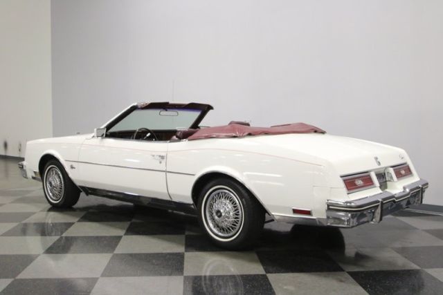 1982 Buick Riviera -- - photo 9