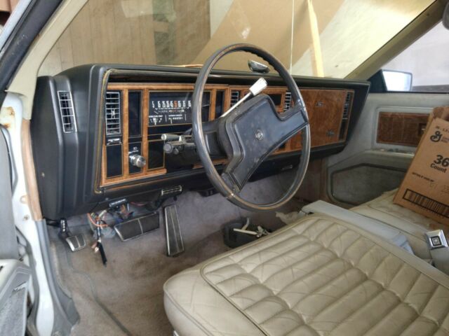 1982 Buick Riviera - photo 7