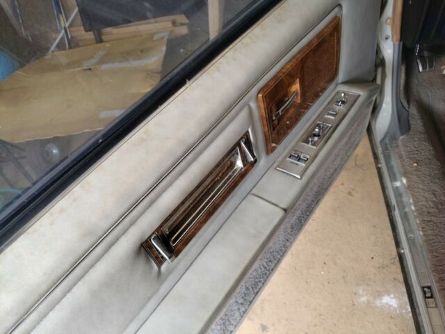1982 Buick Riviera - photo 8
