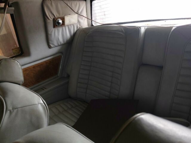 1982 Buick Riviera - photo 9