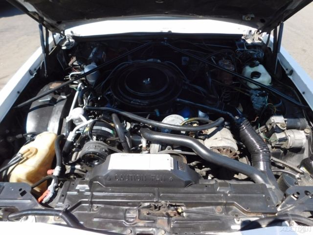 1982 Buick Riviera - photo 9