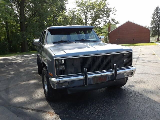 1982 Chevrolet Suburban Silverado - photo 4