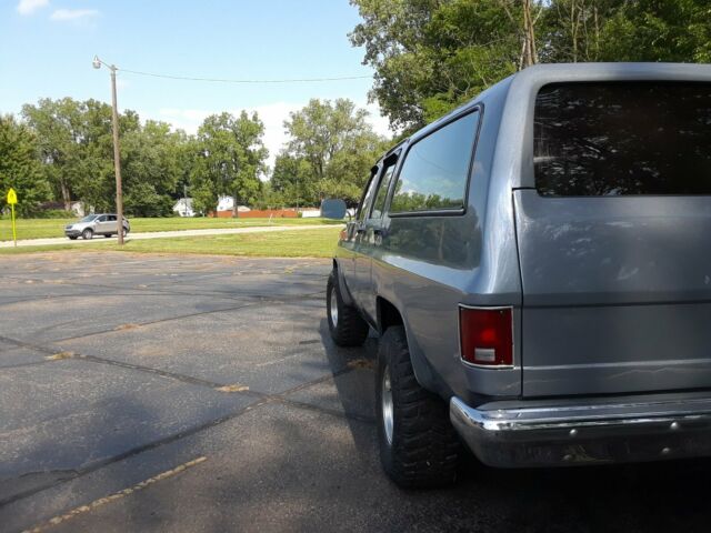 1982 Chevrolet Suburban Silverado - photo 5