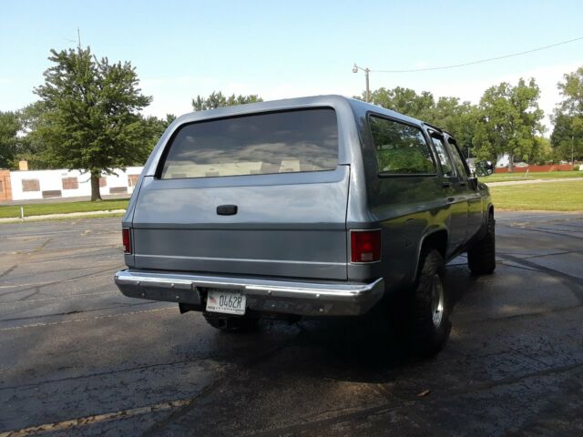1982 Chevrolet Suburban Silverado - photo 6