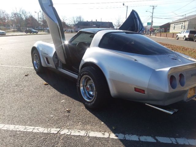 1982 Chevrolet Corvette - photo 2
