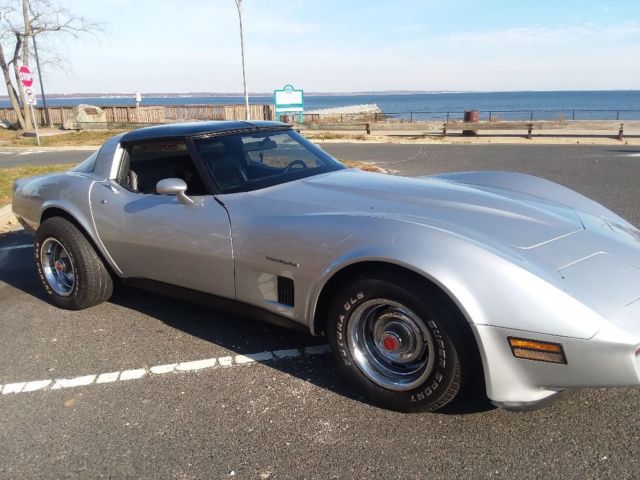 1982 Chevrolet Corvette - photo 7