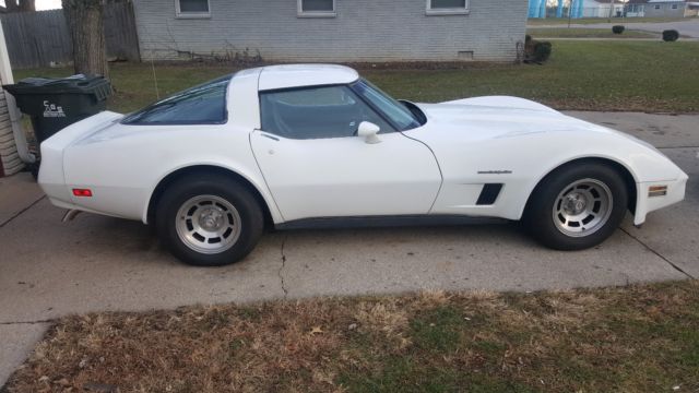 1982 Chevrolet Corvette - photo 2