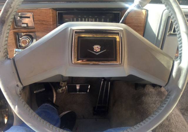 1982 Cadillac DeVille Base Coupe 2-Door - photo 11
