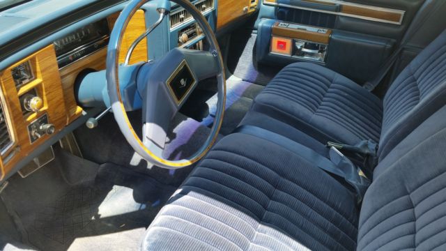 1982 Cadillac DeVille - photo 2