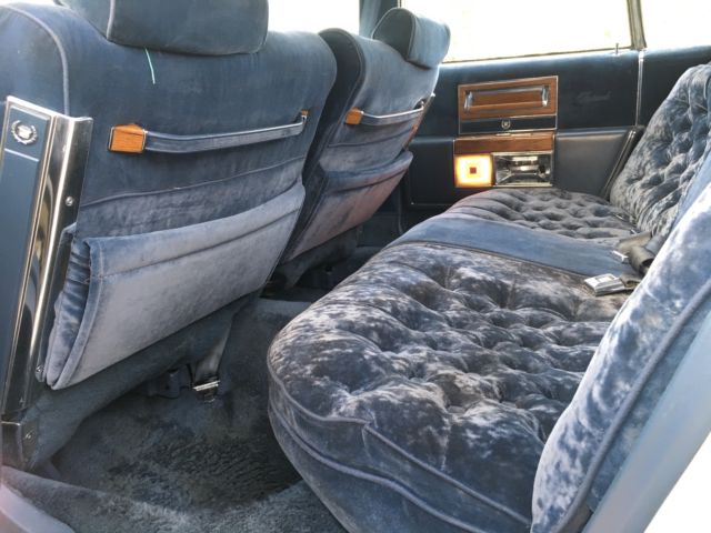 1982 Cadillac Brougham de elegance - photo 10