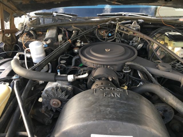 1982 Cadillac Brougham de elegance - photo 7