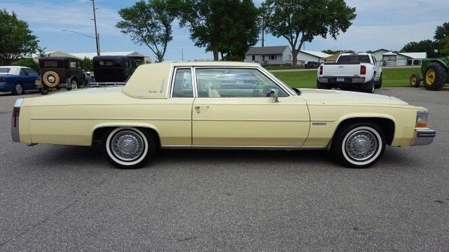 1982 Cadillac DeVille - photo 4