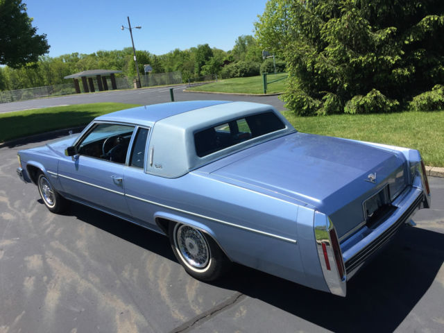 1982 Cadillac DeVille Base Coupe 2-Door - photo 10